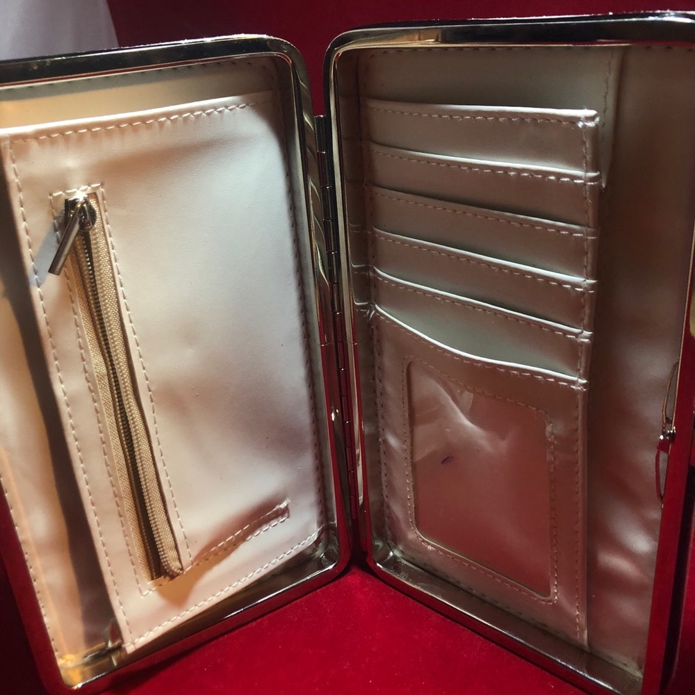 Silver Rhinestone clutch/Wallet- - Picture 4 of 6